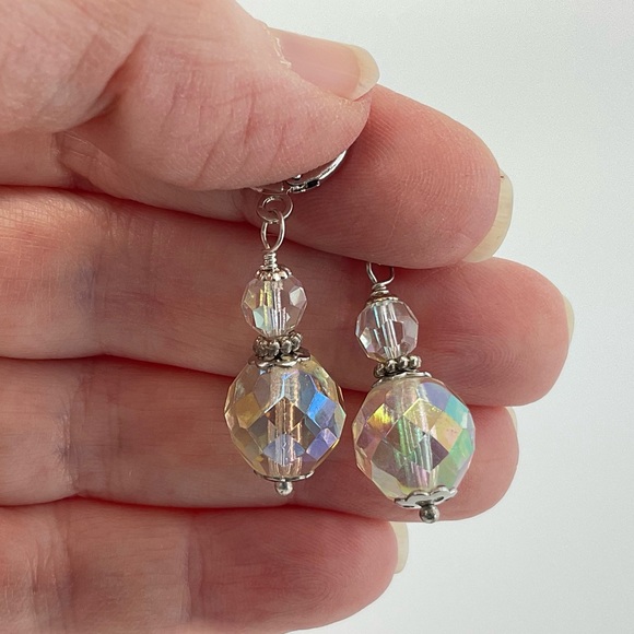 Swarovski White Crystal Pearl & Vtg Aurora Borealis Crystal Necklace & Earrings - Picture 6 of 15